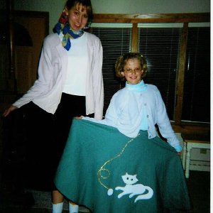 /Albums/4/Poodle Skirts